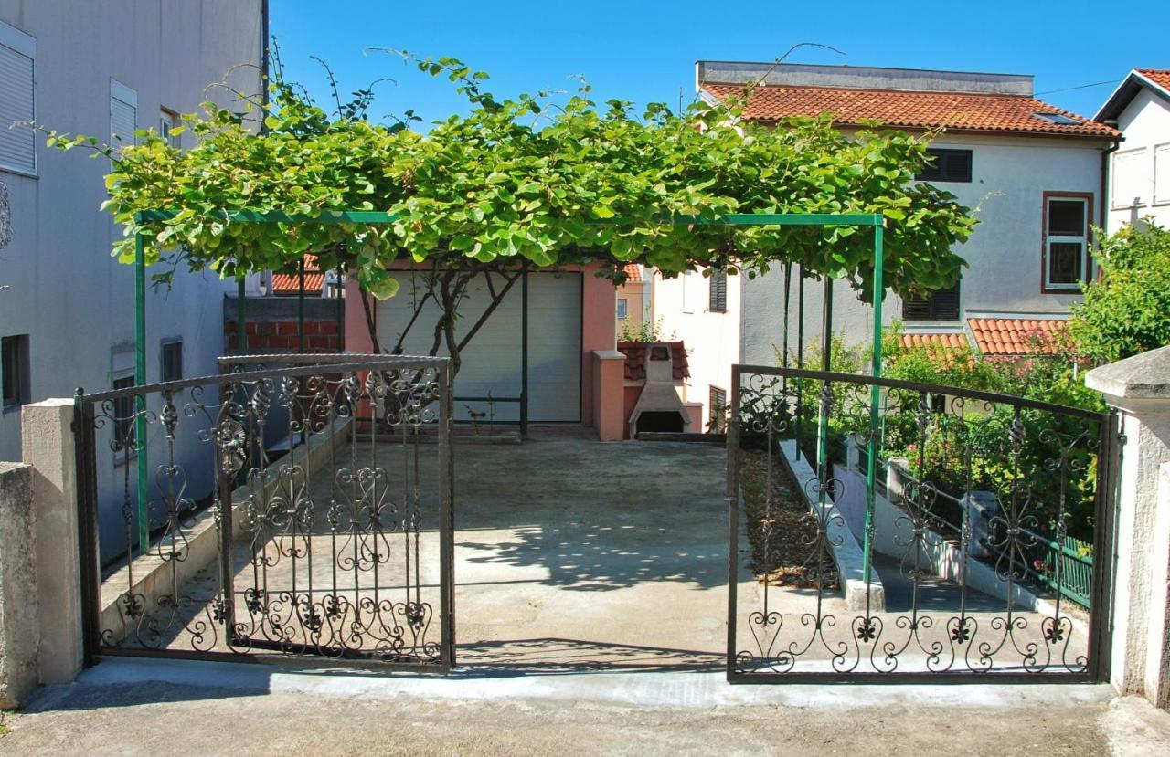 Toni Apartment Vodice Exterior photo